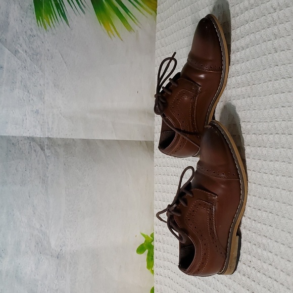 Stacy Adams Other - Stacy Addams Dickinson cap toe Oxford cognac boys size 9M